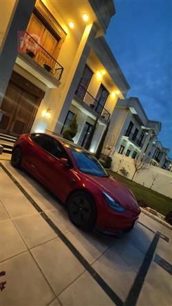 تێسلا مۆدێل 3